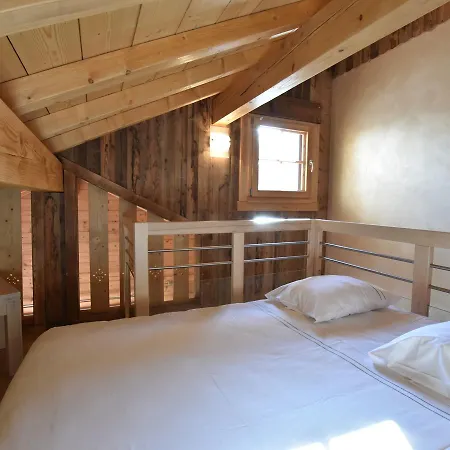 Beautiful Chalet In With Sauna Alpehytte La Bresse