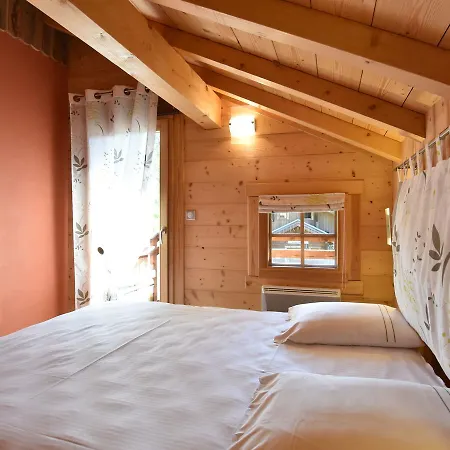 Beautiful Chalet In With Sauna Alpehytte